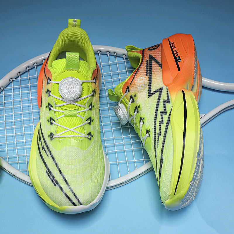 Детские кроссовки, модные крос – обзор и цена Badminton Junior